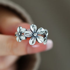 Adjustable Floral Ring for Valentine’s Day – Bohemian Copper Jewelry with Spiritual Symbolism & Hypoallergenic Design