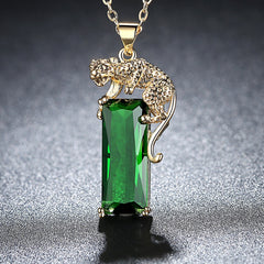 Exquisite Leopard Pendant Necklace - Golden-Tone Chain with Green Glass Inlay for Men