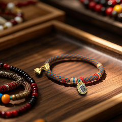 Tibetan Buddhist Om Mani Padme Hum Wealth & Protection Bracelet — Energy Talisman for Prosperity, Spiritual Balance & Daily Mindfulness