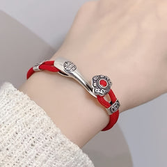 Lucky Red Rope Bracelet with Intricate Alloy Pendant – Unisex Good Luck Charm Unisex Retro Red Rope Bracelet