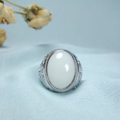 High-Quality Natural Stone Inlay Ring - White Goose Egg Face Couple Ring for Beach Parties & Holiday Gifts