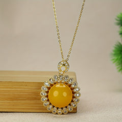 Men's Fashion Yellow Agate Pendant Necklace for Confidence and Positive Energy