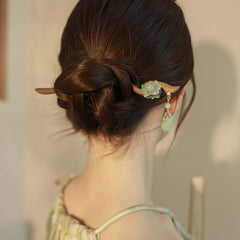 Elegant Floral Green Bead Hair Stick for Women - Traditional Chinese Hairpin with Reclaimed Wood for Mind-Body-Spirit Balance