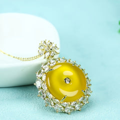 Men's Yellow Agate Pendant Necklace with Cubic Zirconia Accents - Grounding Energy & Prosperity Symbol for Casual & Formal Wear