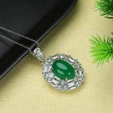 Elegant Green Agate Pendant Necklace for Heart Chakra Healing, Abundance, and Emotional Balance