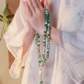 108pcs Natural Bodhi Bead Bracelet - Vintage Style Green Prayer Beads with White Accents, 10mm Handheld Meditation Mala Beads for Casual Attire