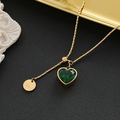 Green Heart Pendant Necklace – Love & Healing Energy for Daily Wear