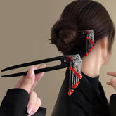 Elegant Chinese Hairpin - Vintage Asian Hair Stick with Red Tassels & Floral Accent