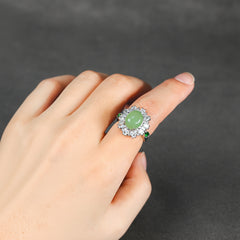 Retro Statement Ring with Natural Crystal for Confidence and Clarity