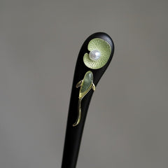 A Single Koi Hairpin Shaped Like a Lotus Leaf - Antique Hair Accessory for Everyday Use with Natural Energy Flow