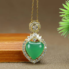 Green Chalcedony Heart Pendant Necklace for Love, Emotional Healing, and Elegant Style