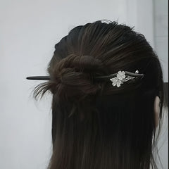 1pc Daily Updo Atmosphere Ancient Style Hanfu Cheongsam Updo New Chinese Silvery Lotus Hairpin - Elegant Traditional Hair Accessory for Cultural Events