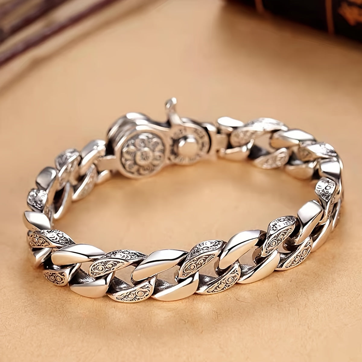 Six-Character Mantra Rotatable Wide Bracelet   Grounding Protection, Prosperity Flow & Mind-Body Harmony Energy