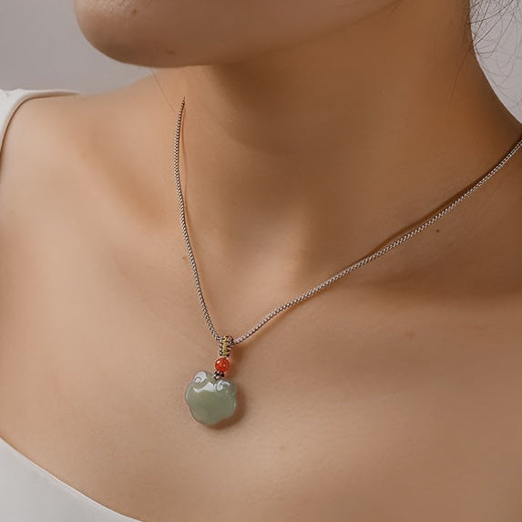 Natural Stone Necklace - Emerald Green Gemstone Jewelry for Harmony & Protection