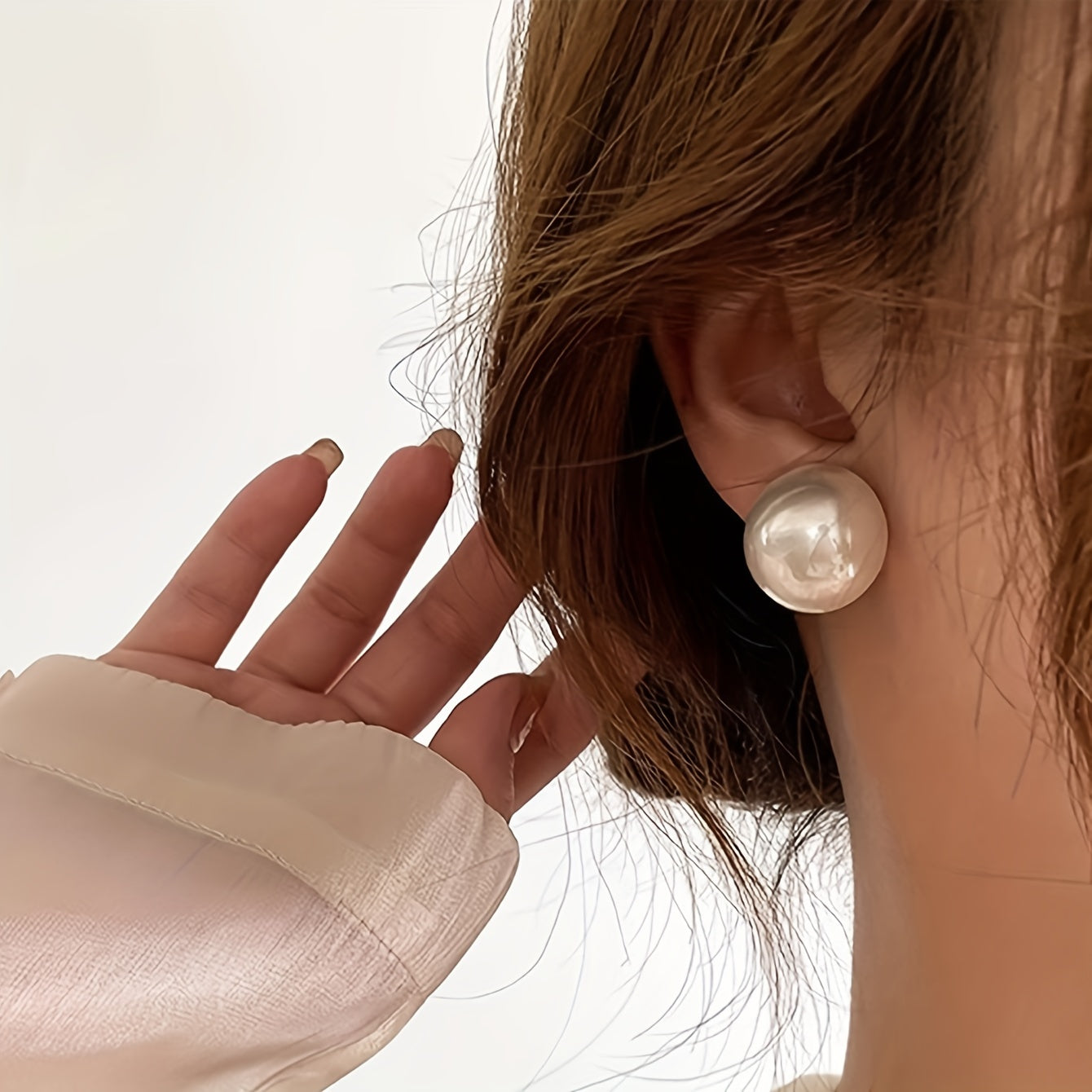 Vintage Pearl Stud Earrings - Timeless Elegance & Durability