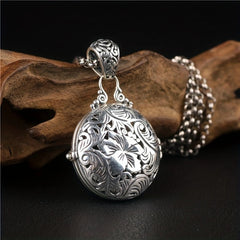 Vintage Style Incense Ball Pendant Necklace - Silver Floral Design for Spiritual Harmony & Energy Protection
