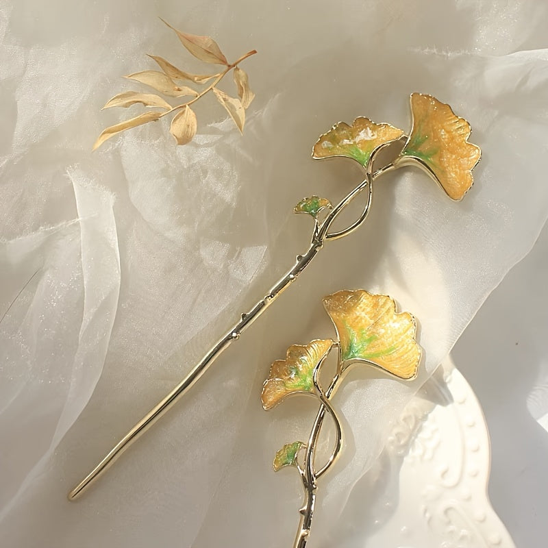Stylish Ginkgo Leaf Hair Clip - Elegant Classic Energy for Women