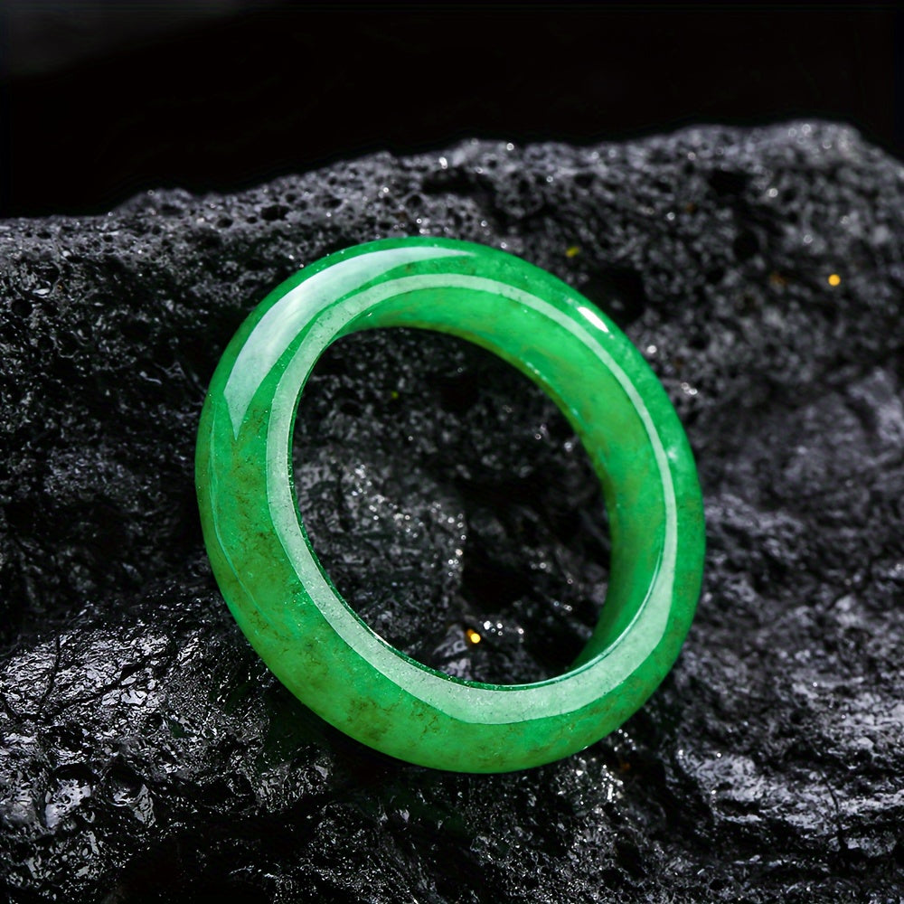 Vintage Stone Ring: Natural Green Jade Bracelet for Energy Balance & Protection