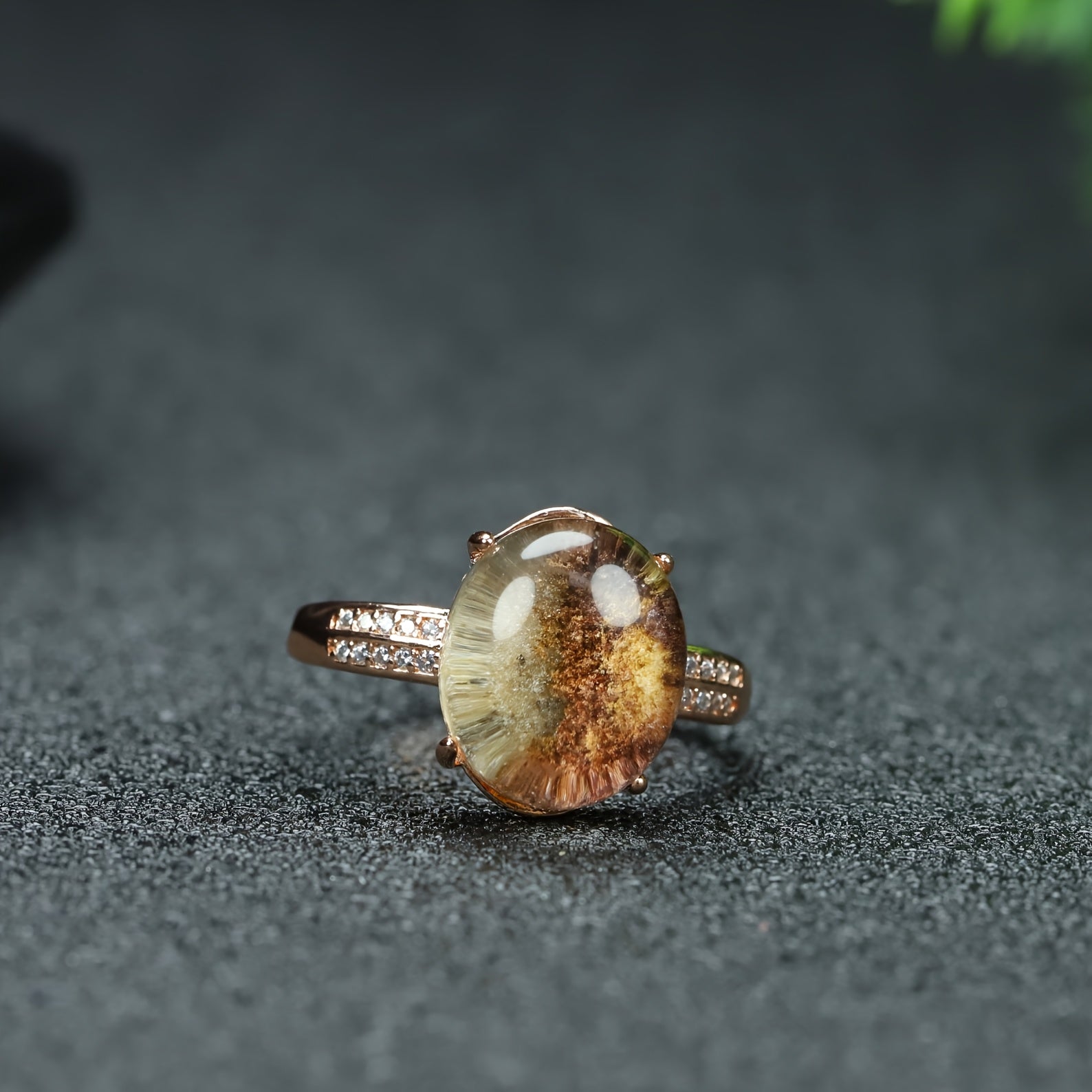 Vintage Crystal Ring for Women with Earthy Marbled Pattern Openwork Design, Grounding & Spiritual Connection Jewelry