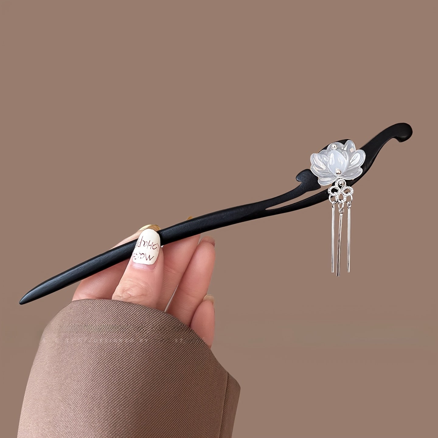 Vintage Floral Hairpin - Elegant Wooden Hair Stick with Silver Tassels for Mindful Energy & Fairy-Tale Hairstyles