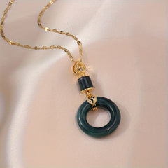 Light Luxury Retro Necklace - Versatile Collarbone Chain with Safety Buckle Pendant for Harmony & Style