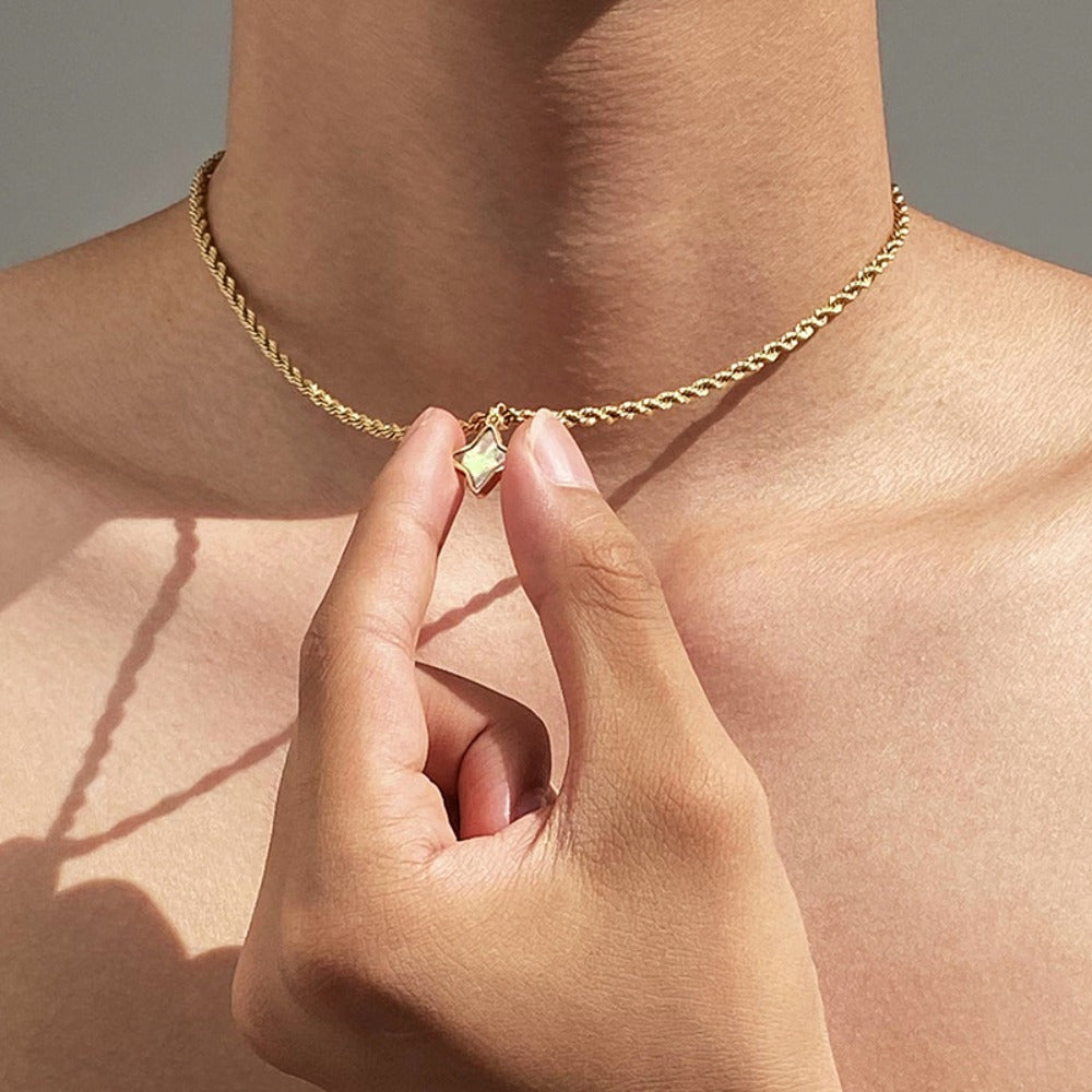 Men's Minimalist Four-Pointed Lucky Star Pendant Necklace - Elegant Collarbone Chain with Bohemian Style & Fine Chain for Everyday Wear
