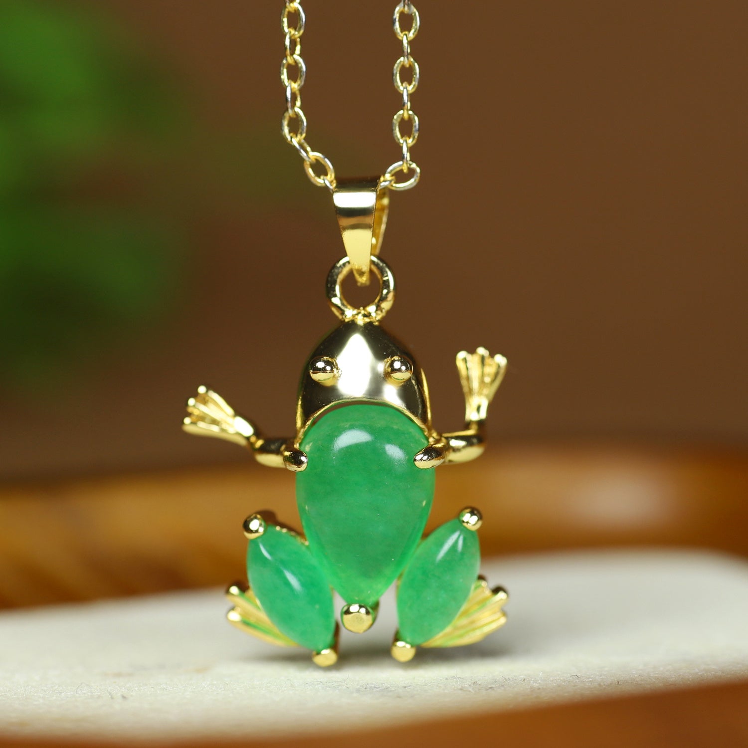 Natural Stone Frog Pendant Necklace - Whimsical Golden-Tone Charm for Pride Month & Music Festivals with Positive Energy