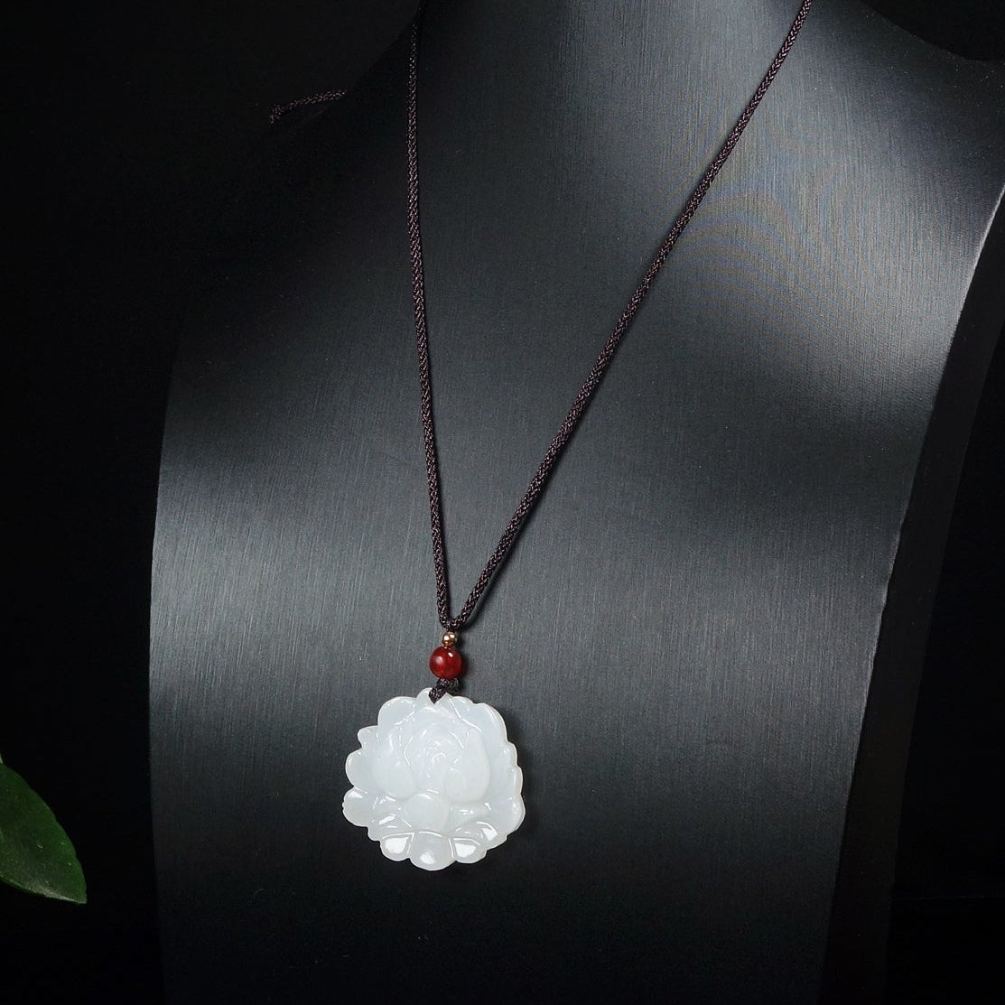 White Flower Natural Stone Pendant - Vintage Artistic Style for Harmony & Protection