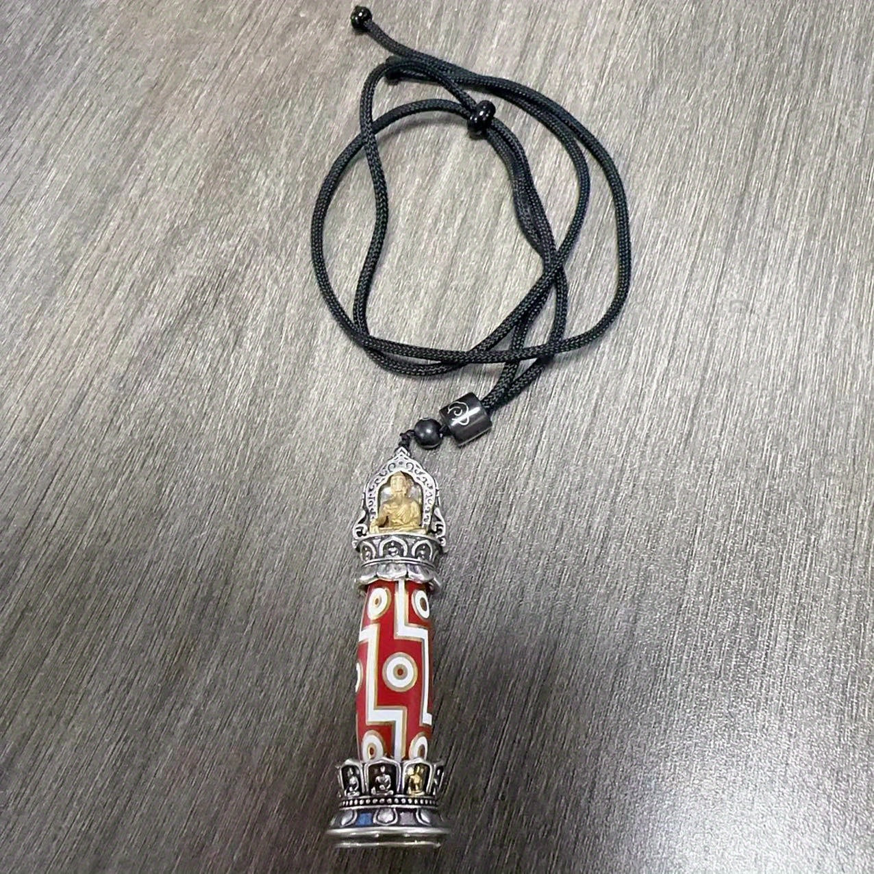 Authentic Tibetan Buddhist Nine-Eye Dzi Bead Pendant - Red & Golden Spiritual Jewelry with Buddhist Mantra