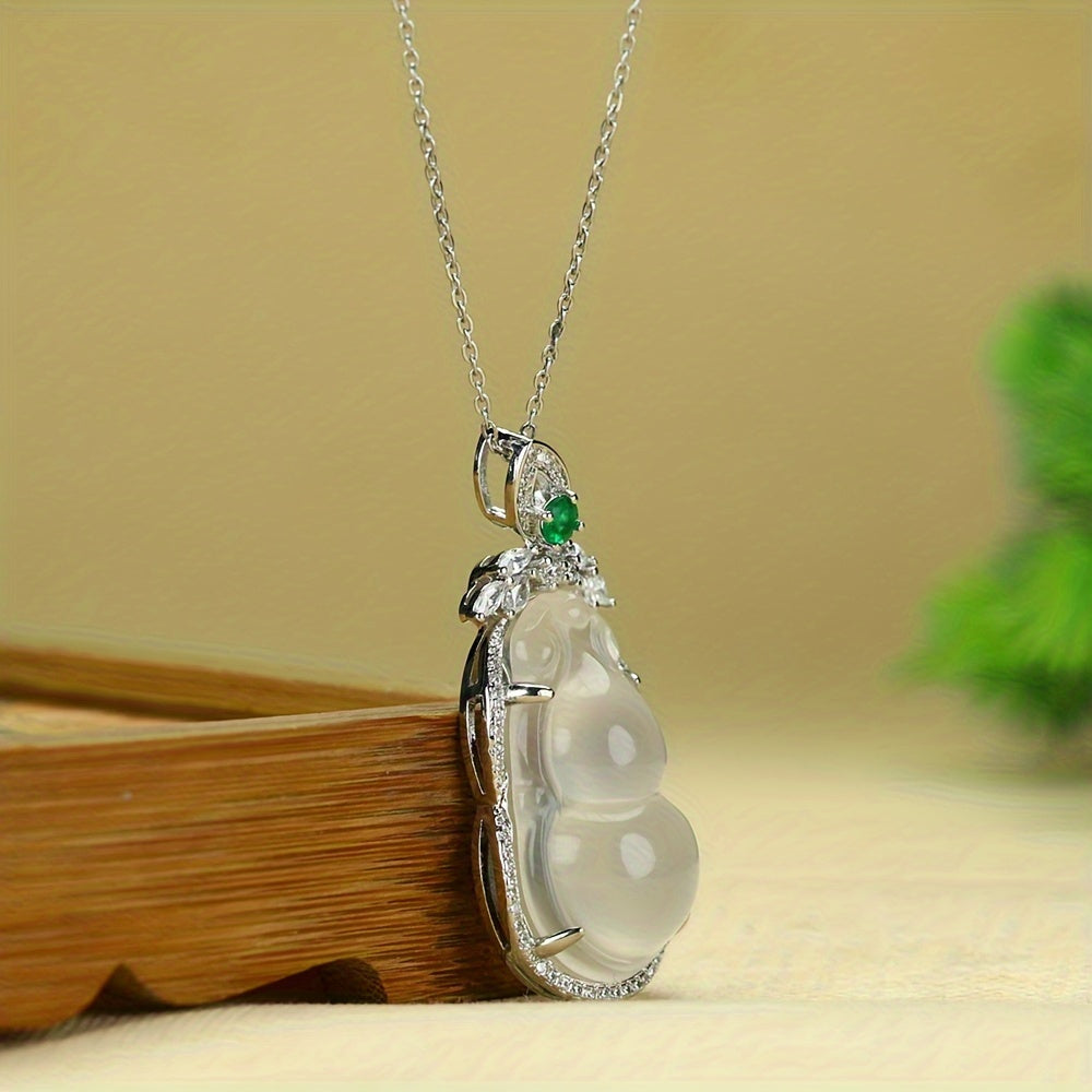 Vintage Gourd-Shaped White Agate Pendant Necklace for Good Fortune, Harmony, and Elegant Style