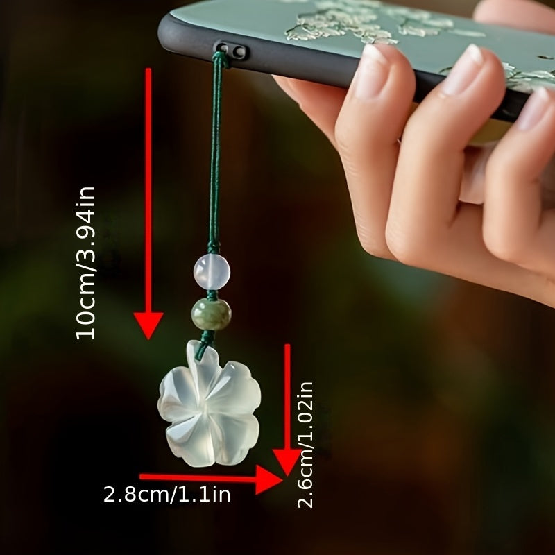 Green Flower Charm Keychain – Natural Jade Lucky Clover for Harmony & Protection