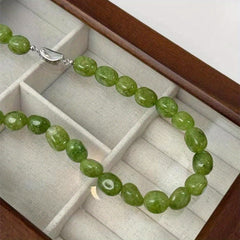 Women's Elegant Green Peridot Necklace - Year-Round Neutral Color for Inner Peace & Spiritual Growth