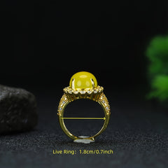 Elegant Men's Yellow Agate Ring with Gold Setting, Vintage-Inspired Statement Jewelry for Confidence, Abundance, and Timeless Style