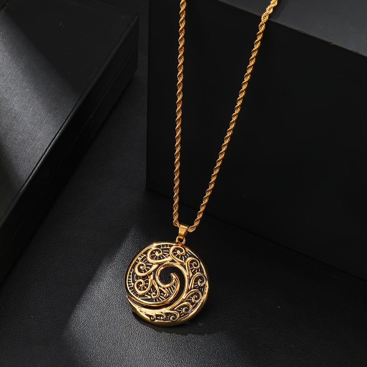 Men's Hip-Hop Black Hawaiian Totem Pendant Necklace - Enhance Spiritual Energy & Harmony