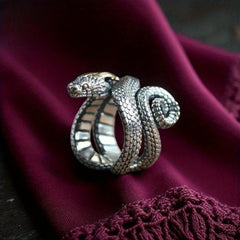 Vintage Snake Ring for Men & Women — Adjustable Gothic Serpent Ring with Energizing Power, Spiritual Harmony & Protection Amulet