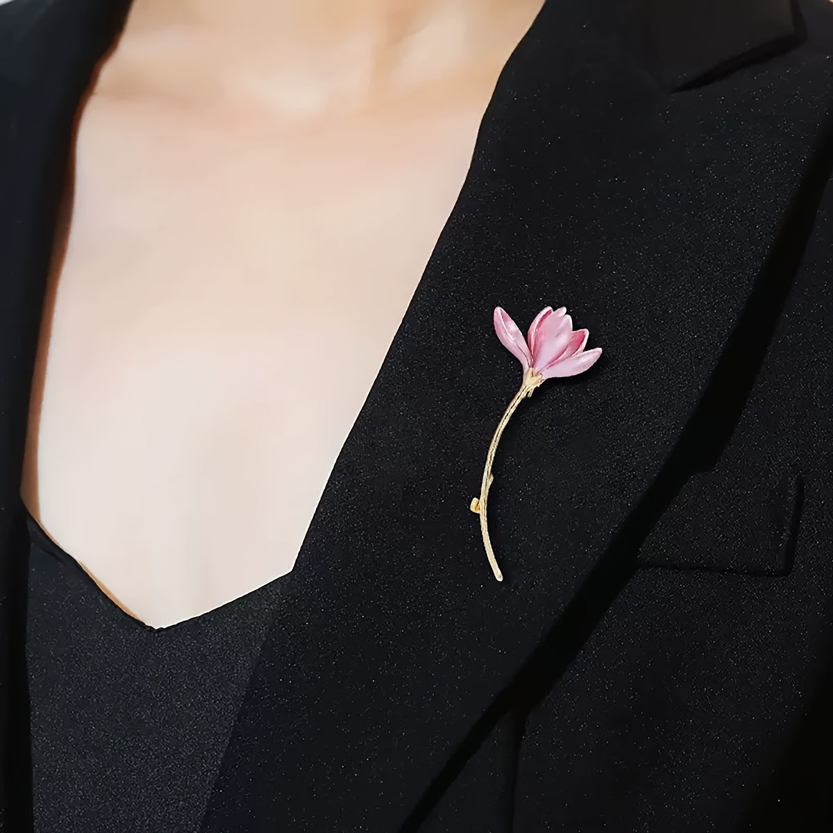 Elegant Bee & Rhinestone Brooch Pin with Positive Energy - Versatile Chic Outdoor Accessory