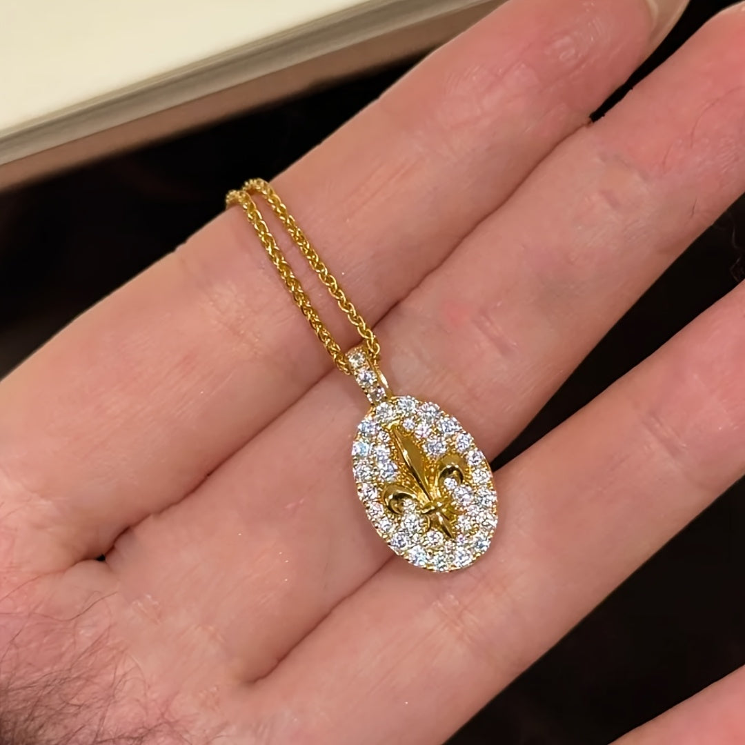 Vintage-Inspired 18K Golden-Plated Synthetic Zirconia Pendant Necklace - Elegant Fleur-de-Lis Design for Spiritual Harmony