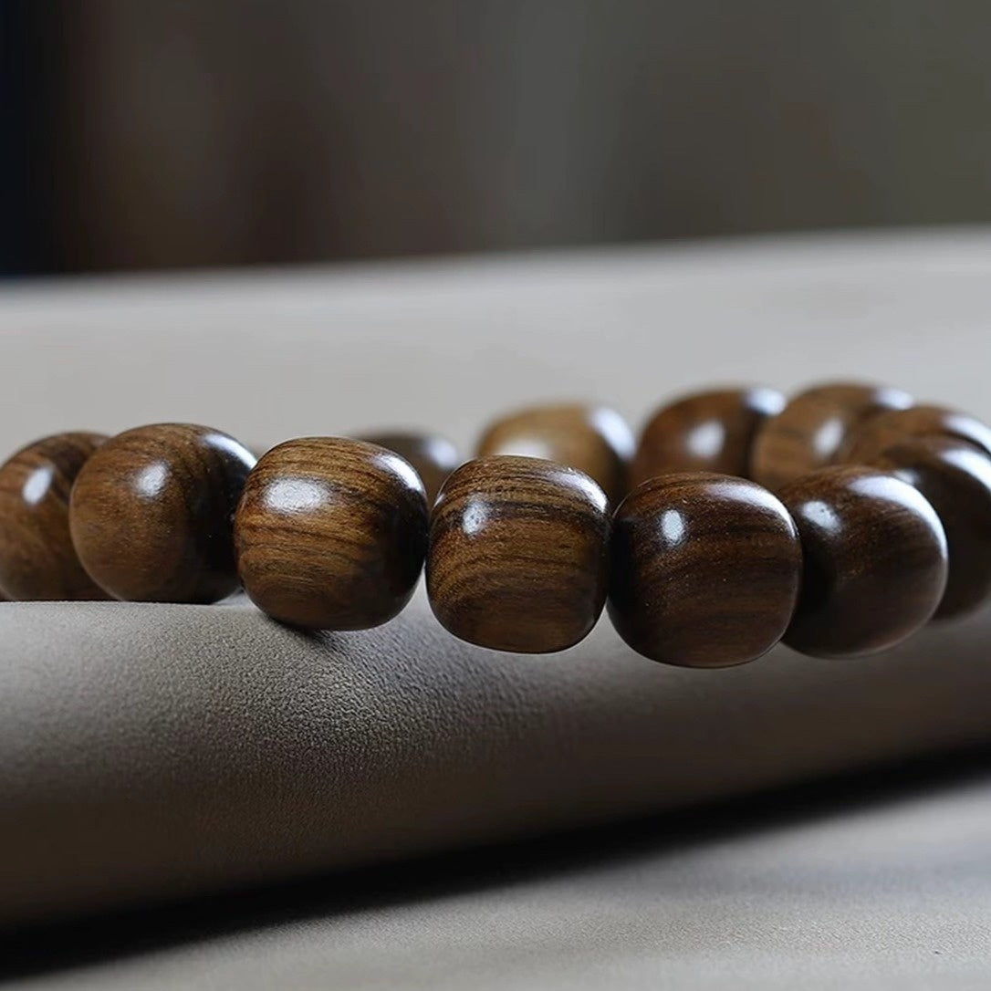 Luxury Natural Agarwood Bracelet - Spiritual Energy for Mindfulness & Meditation