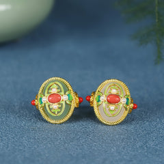 Vintage Gold Oval Ring with Garnet & Peridot — A Warm Counterweight to the Day's Noise & Peridot for Energetic Balance