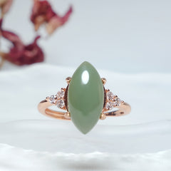Boho-Chic Natural Stone Ring - Green Gemstone Energy for Beach Parties & Proms