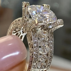 Sparkling Zirconia Engagement Ring - Classic Elegance for Love & Commitment