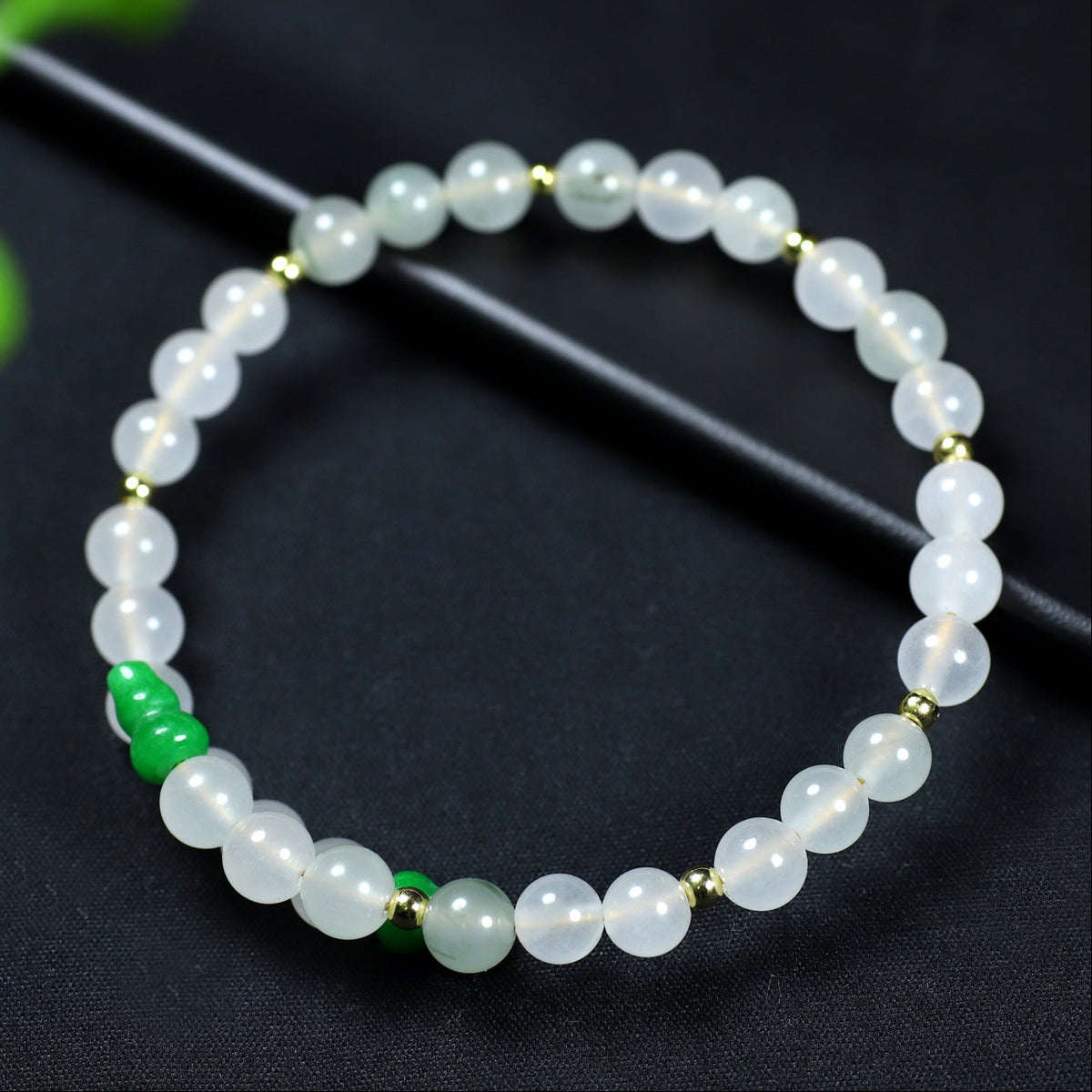 Unisex Natural Stone Bead Bracelet - White & Green Harmony for Mindful Living & Daily Energy