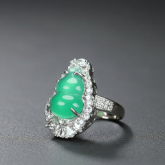 Green Chalcedony Gourd Women's Ring for Vitality & Emotional Balance | Adjustable Statement Jewelry