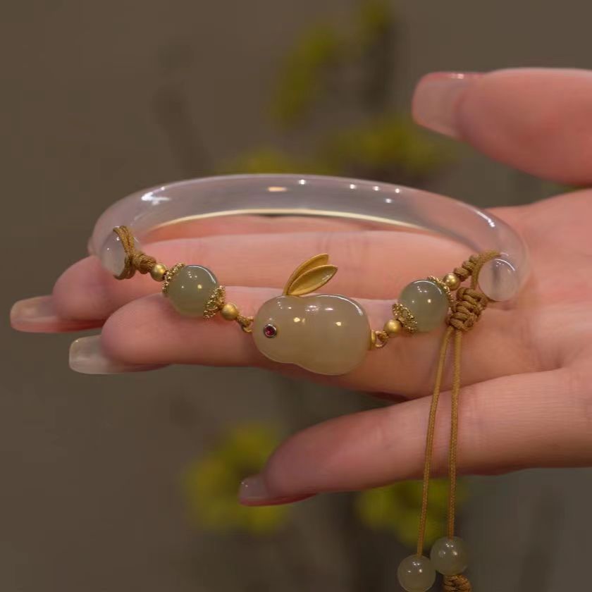 Jade Rabbit Prosperity Bangle — Adjustable Wealth Energy Bracelet for Daily Luck, Calm Protection & Auspicious Blessings (Year of the Snake Gift)