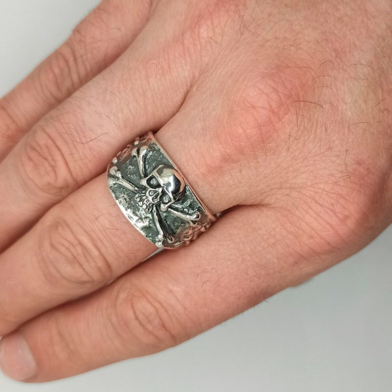 Skull and Memento Mori Ring — Chunky Pirate Biker Ring for Energy Protection & Spiritual Harmony