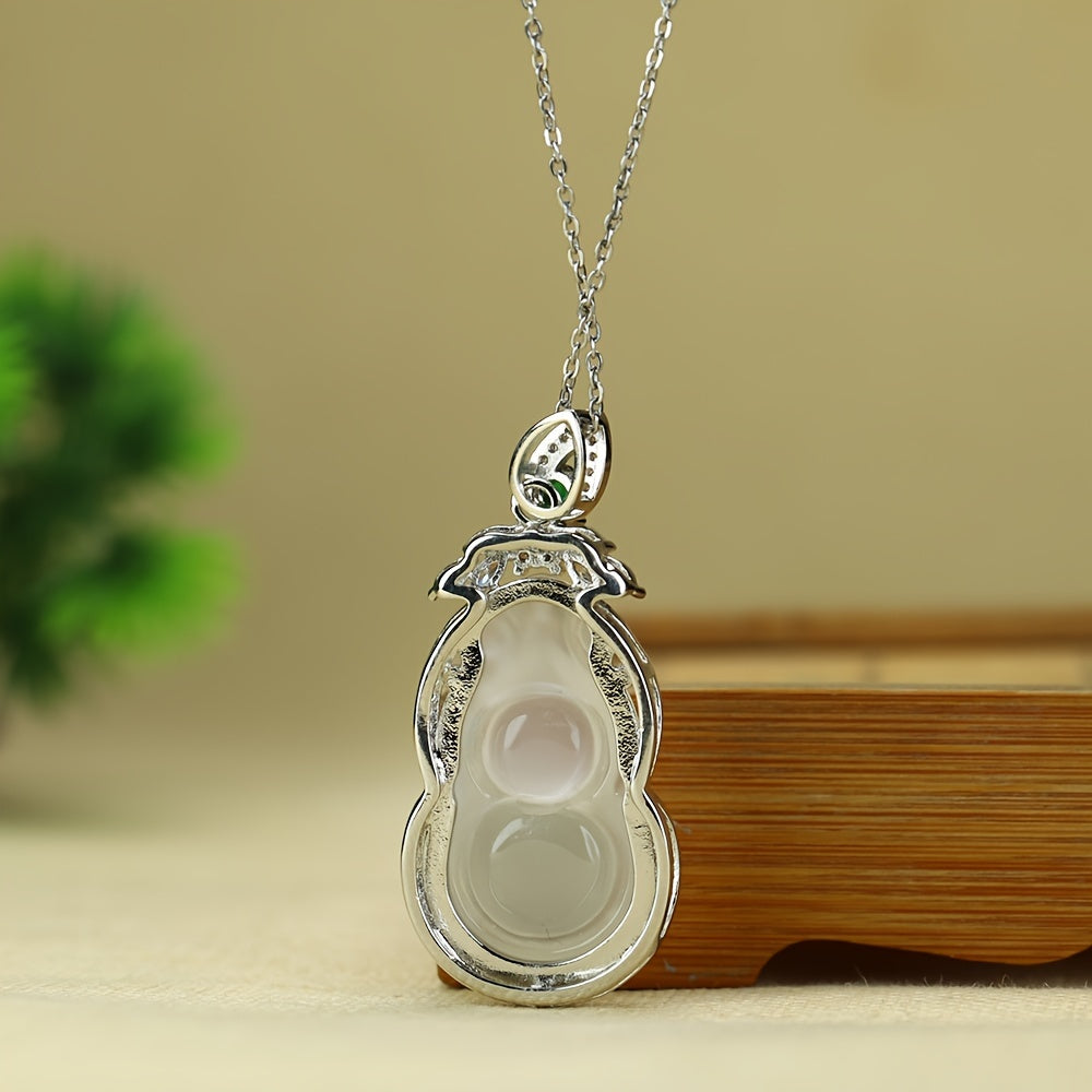 Vintage Gourd-Shaped White Agate Pendant Necklace for Good Fortune, Harmony, and Elegant Style