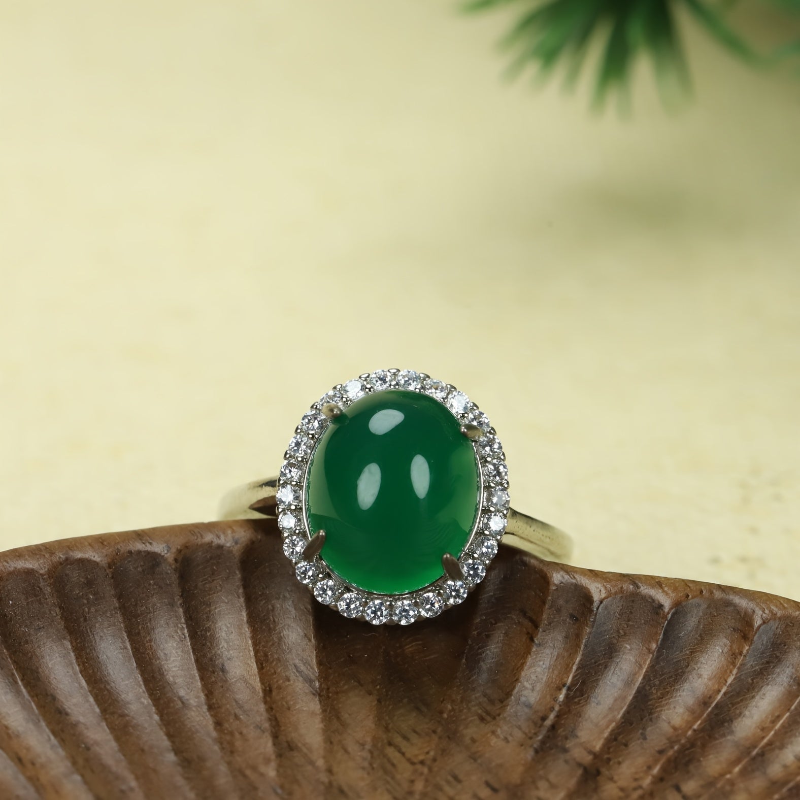 Elegant Green Chalcedony Ring