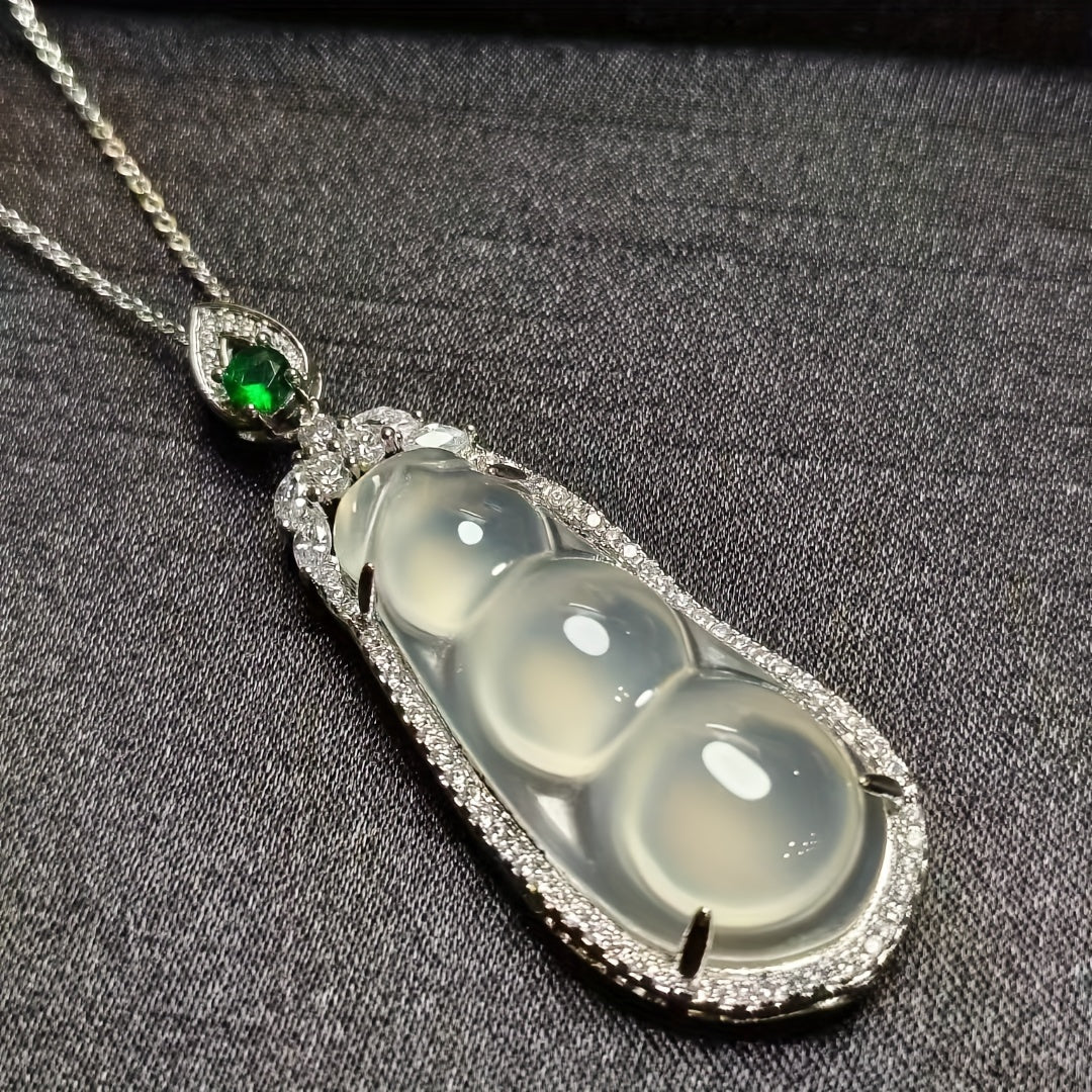 Necklace styling and versatility