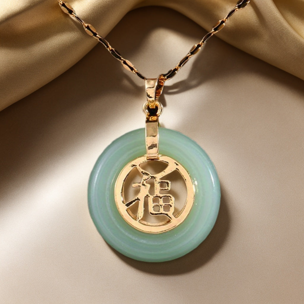 Elegant Vintage Green Artificial "Fu" Character Pendant Necklace - Golden-Tone Chain for Peace & Good Fortune