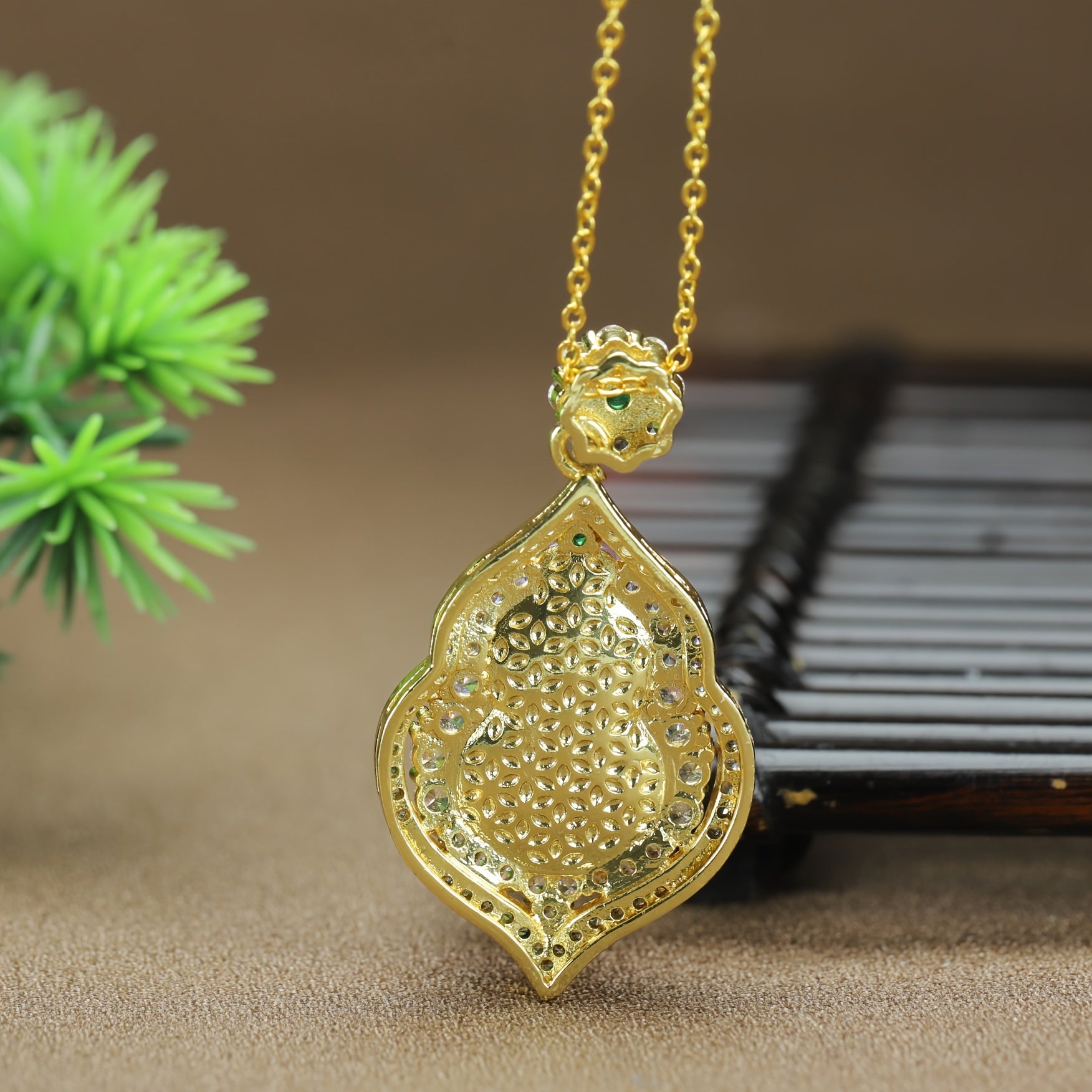 Fu Lu Hulu Agate Necklace - Vintage Chinese Talisman Jewelry for Luck, Wealth & Spiritual Harmony